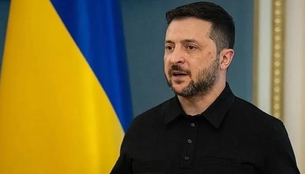 Zelenskiy Duyurdu: ABD, Rusya ve Ukrayna Üçlü Zirvede Buluşu